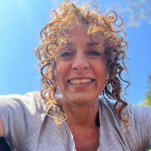 Meet your Posher, Nadine